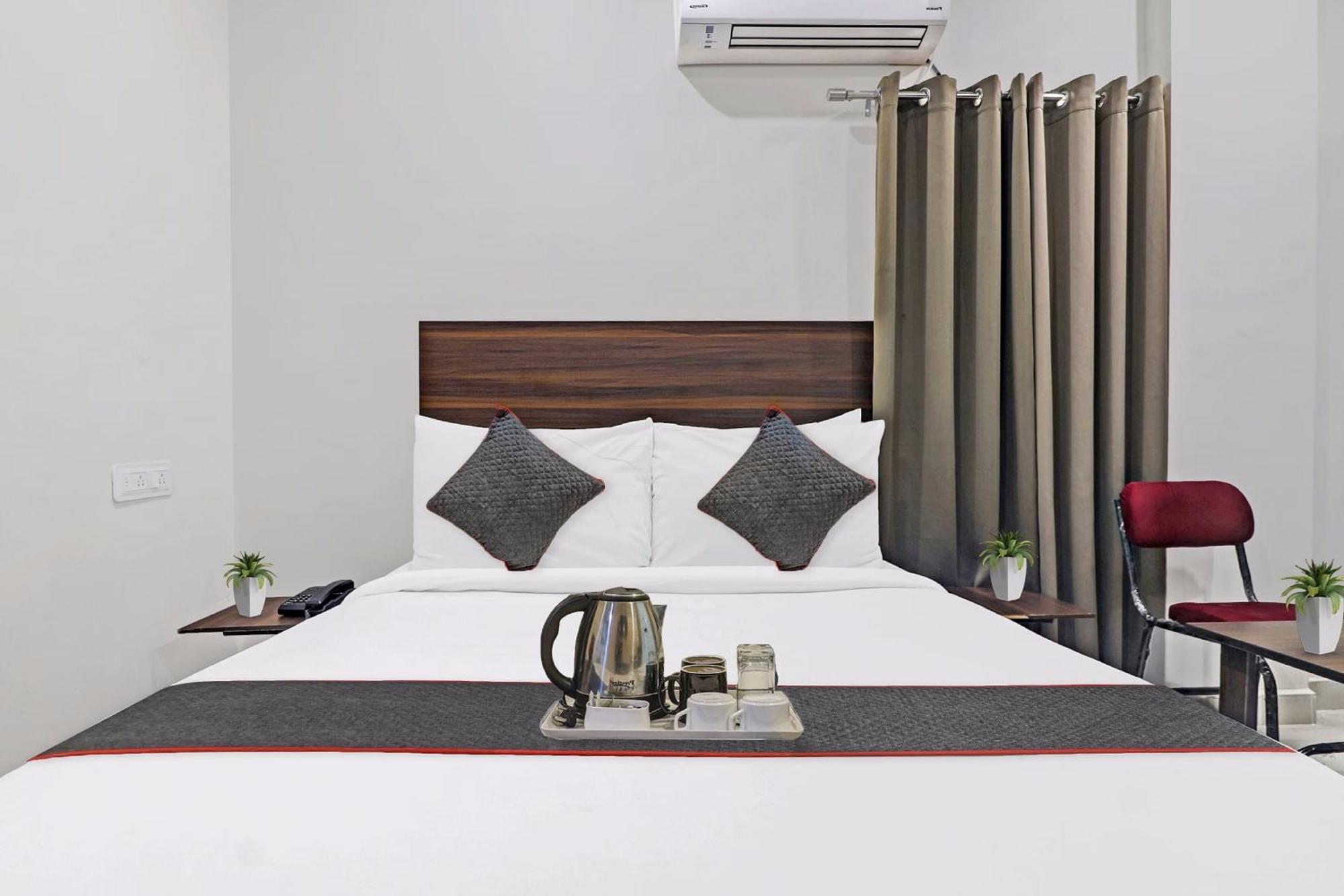 Hotel Collection O White House Near Kims Kondapur Kondapur  Esterno foto