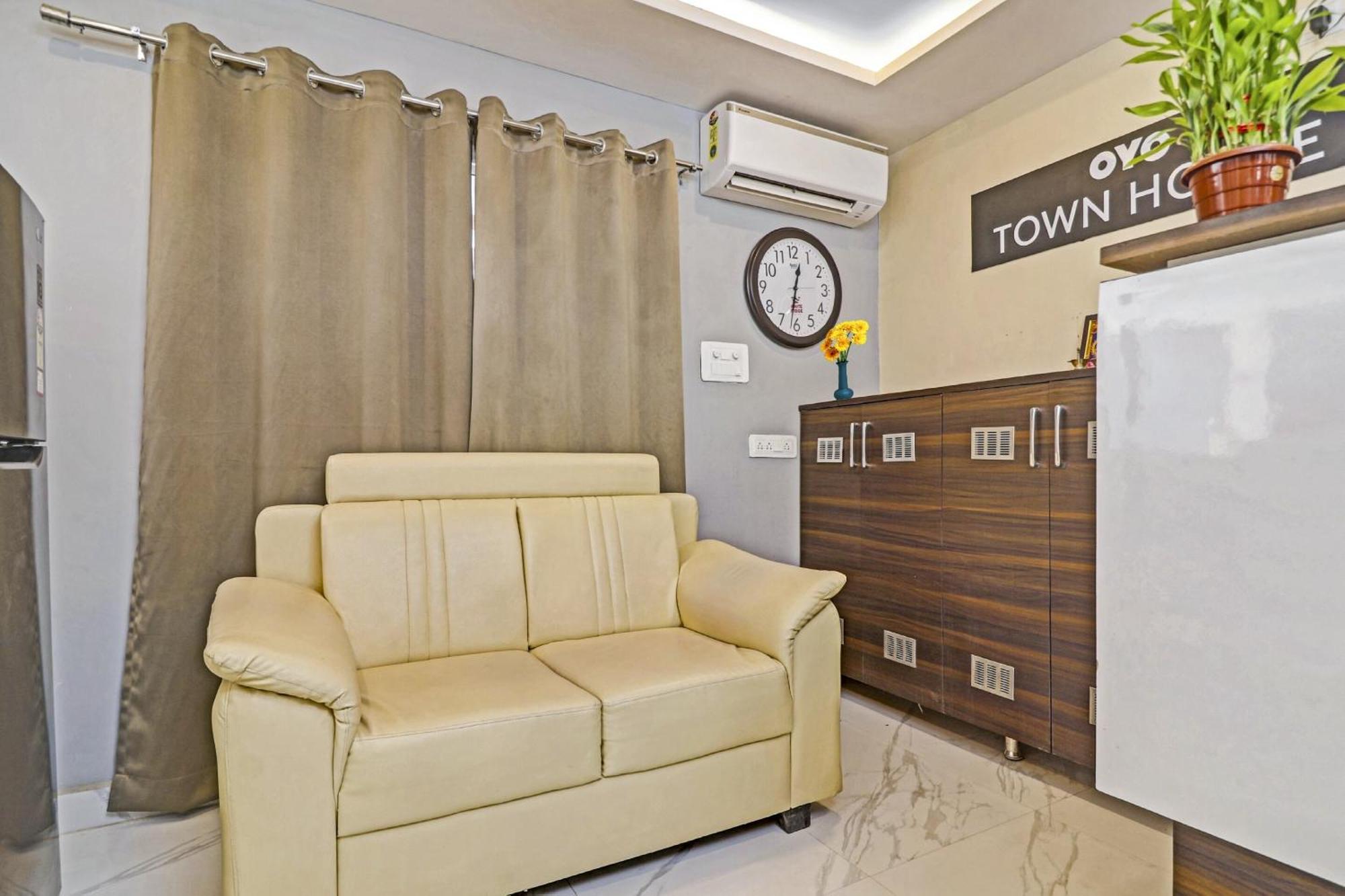 Hotel Collection O White House Near Kims Kondapur Kondapur  Esterno foto