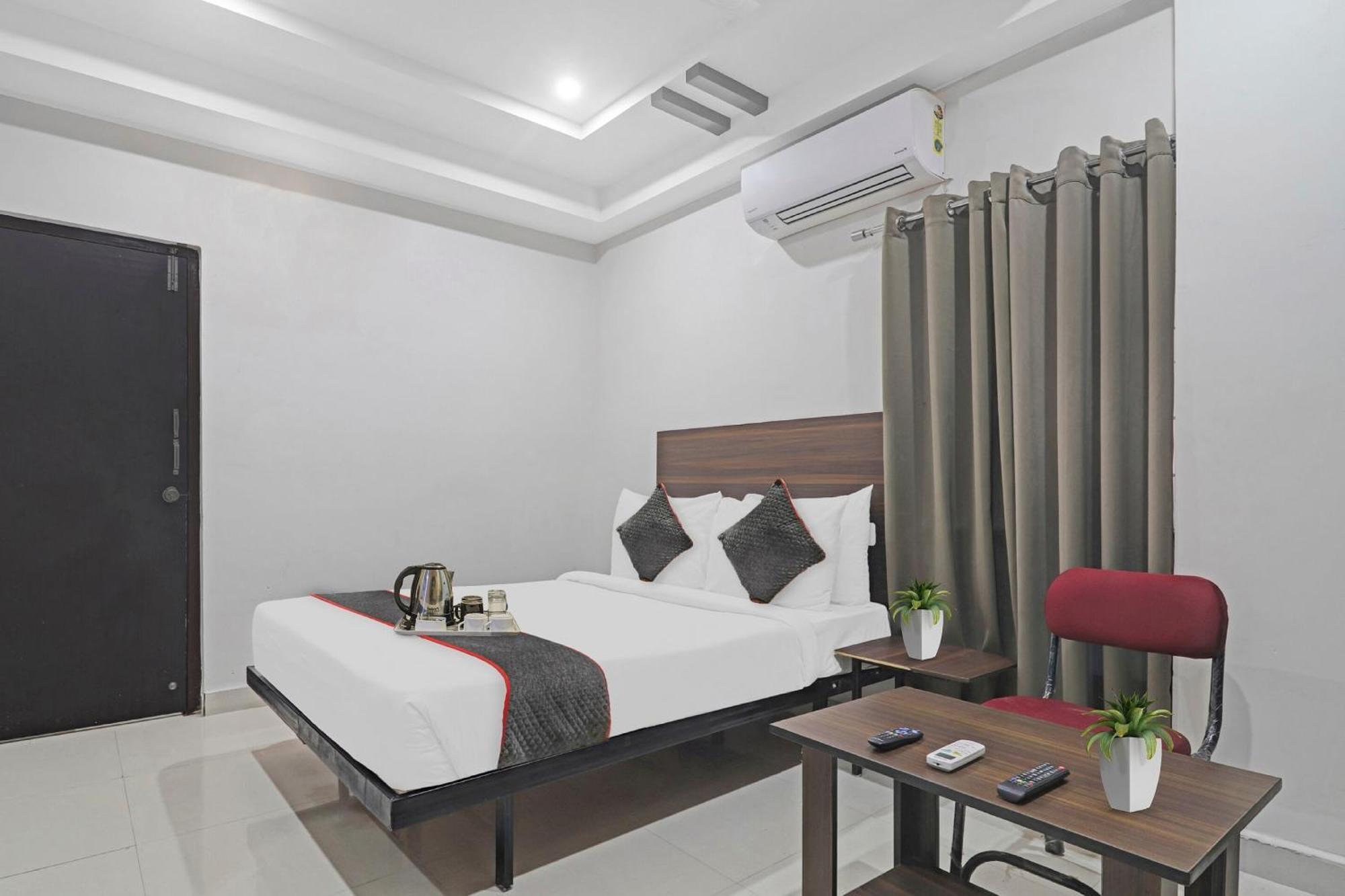 Hotel Collection O White House Near Kims Kondapur Kondapur  Esterno foto
