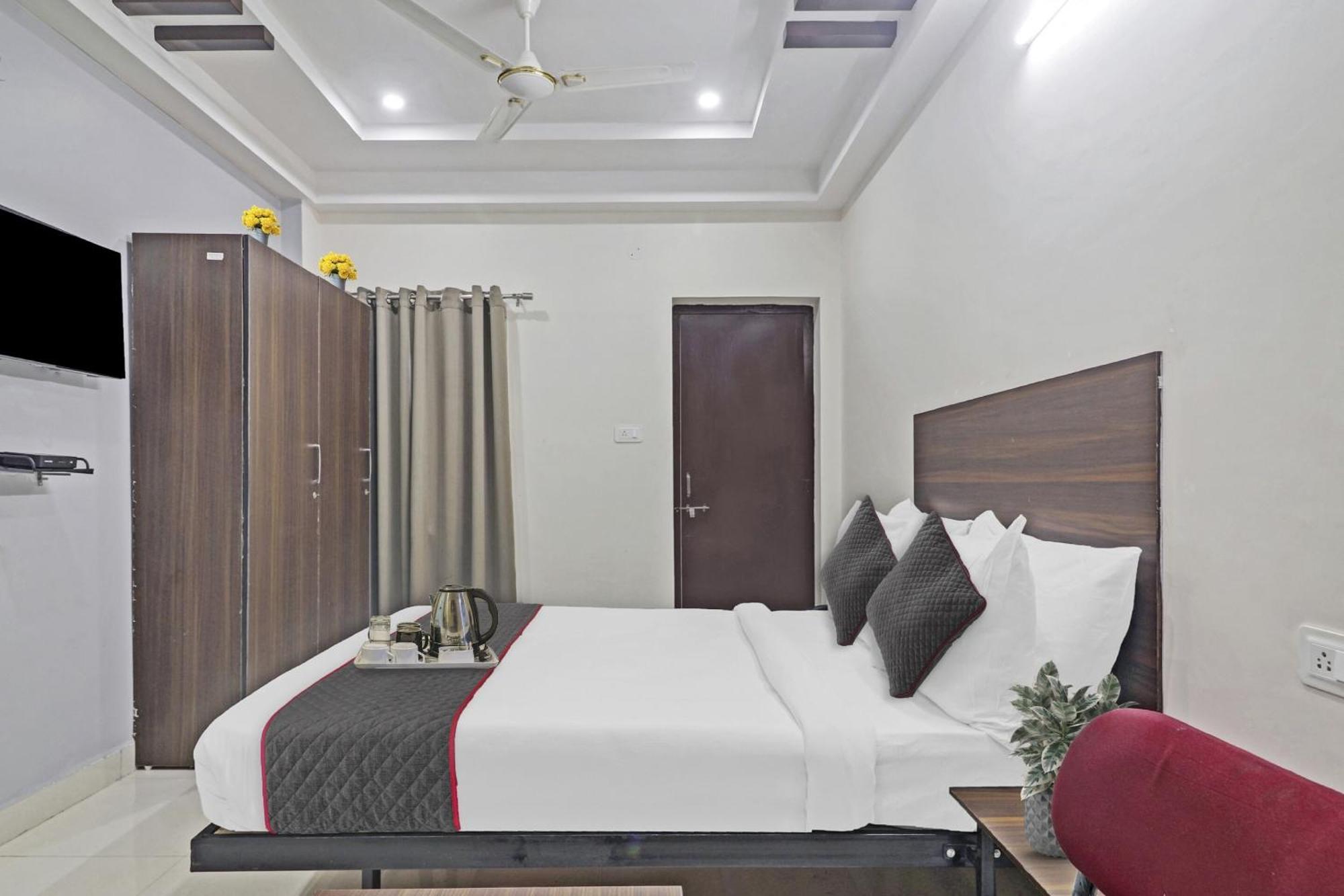 Hotel Collection O White House Near Kims Kondapur Kondapur  Esterno foto