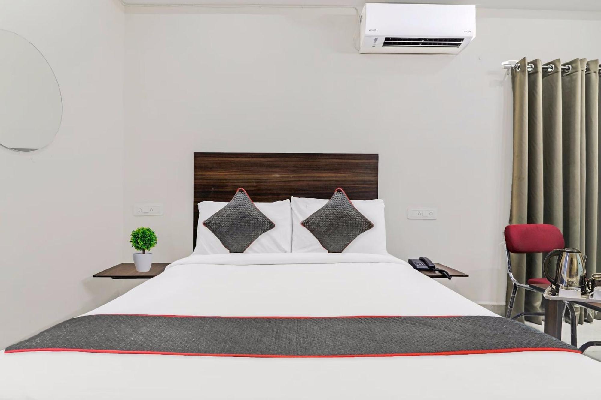 Hotel Collection O White House Near Kims Kondapur Kondapur  Esterno foto